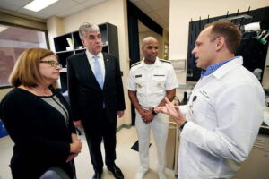 HHS leaders visit Department of Anesthesiology Moron-Concepcion lab